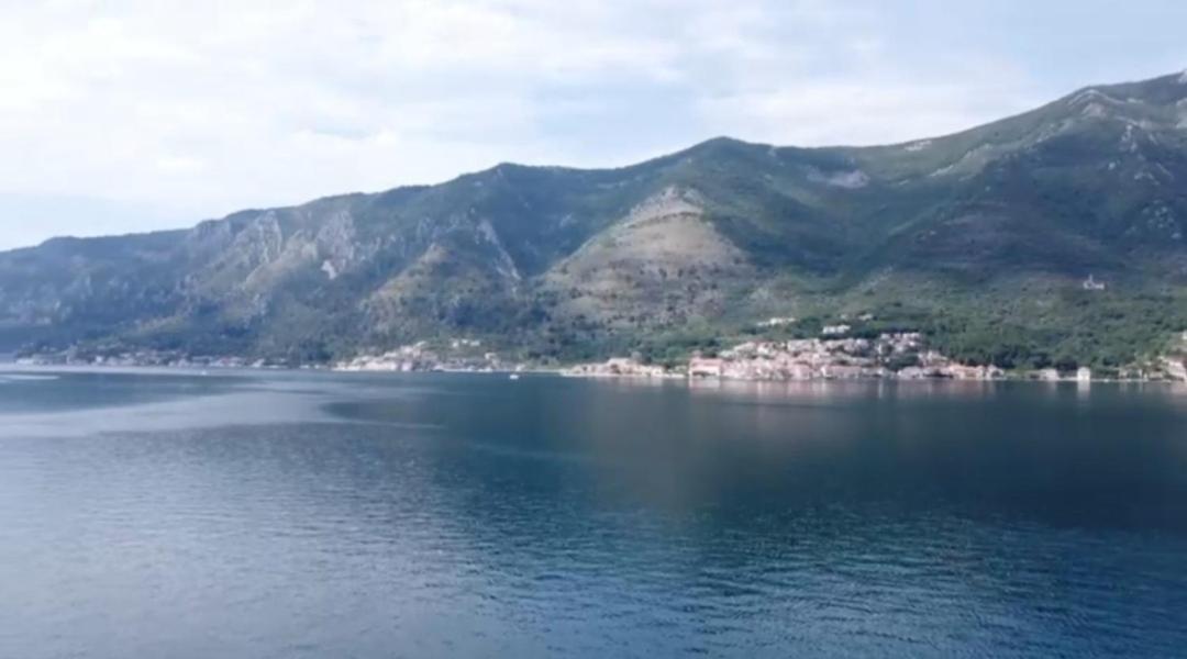 Lovely Apartment Jovan 3,With A View Of The Bay And Free Wi-Fi Kotor Exterior photo
